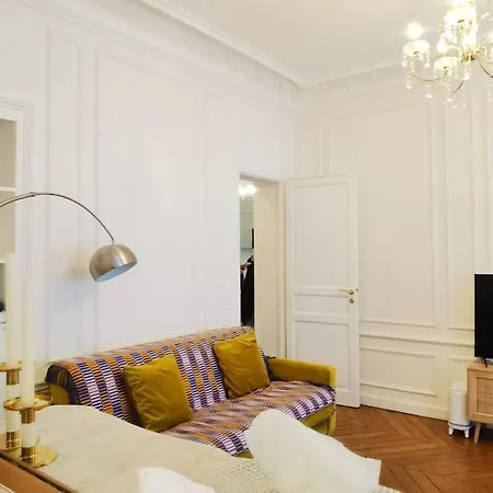 Apartmán Haussmann 2br In Le Marais For 6 & 3mns To Metro